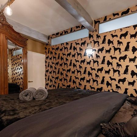 Amazingly Luxurious Loft Apartment, Soho - 3 Bedrooms, 2 Bath & Office Лондон Екстер'єр фото
