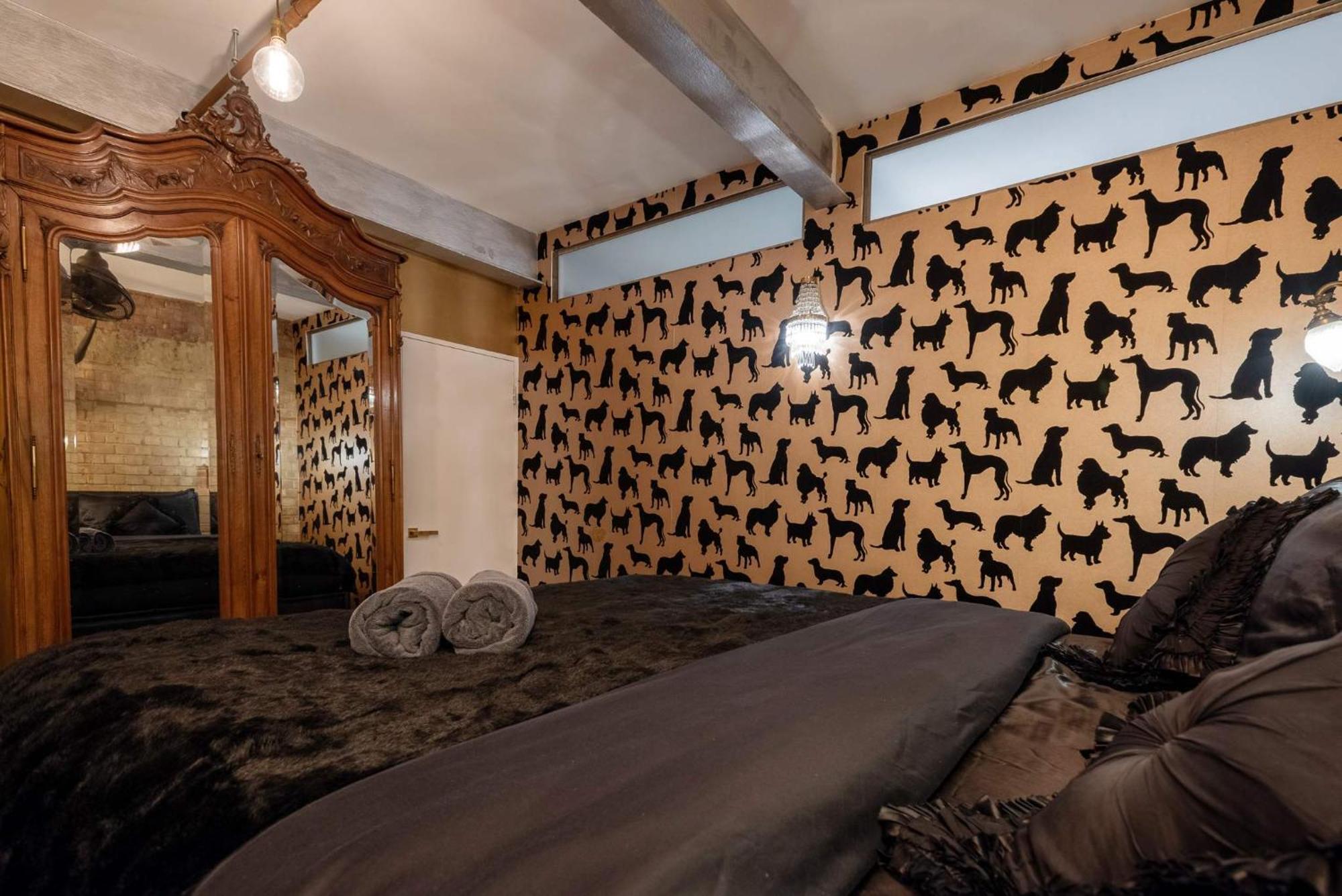 Amazingly Luxurious Loft Apartment, Soho - 3 Bedrooms, 2 Bath & Office Лондон Екстер'єр фото