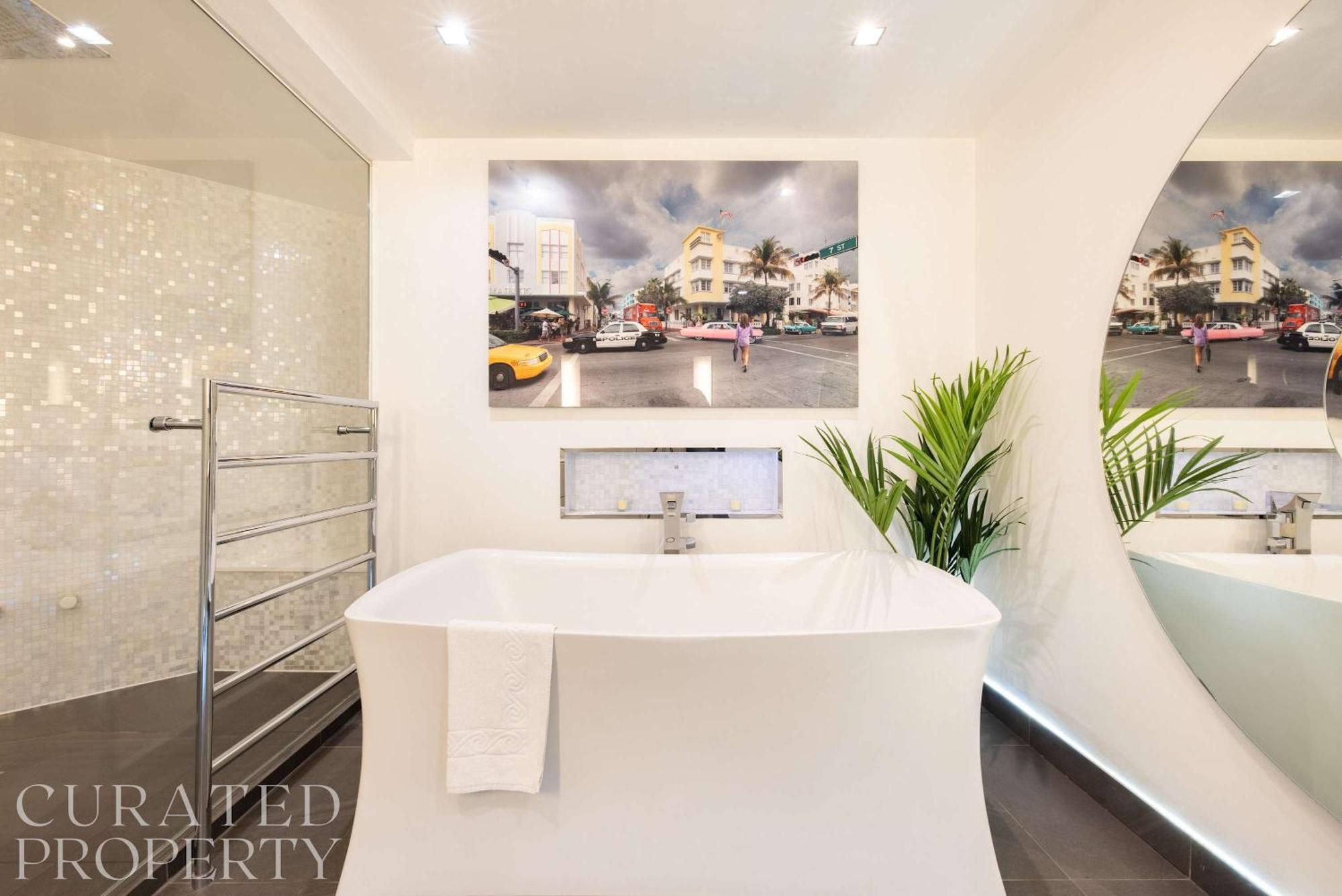 Amazingly Luxurious Loft Apartment, Soho - 3 Bedrooms, 2 Bath & Office Лондон Екстер'єр фото
