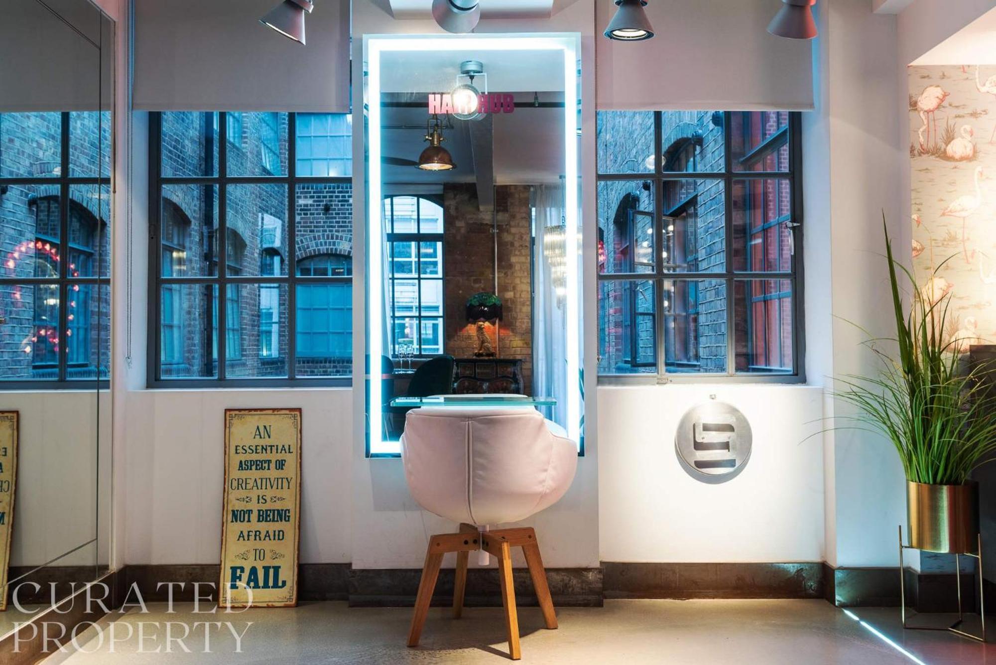 Amazingly Luxurious Loft Apartment, Soho - 3 Bedrooms, 2 Bath & Office Лондон Екстер'єр фото