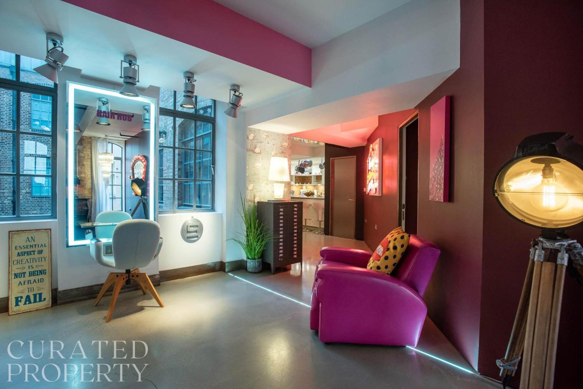 Amazingly Luxurious Loft Apartment, Soho - 3 Bedrooms, 2 Bath & Office Лондон Екстер'єр фото