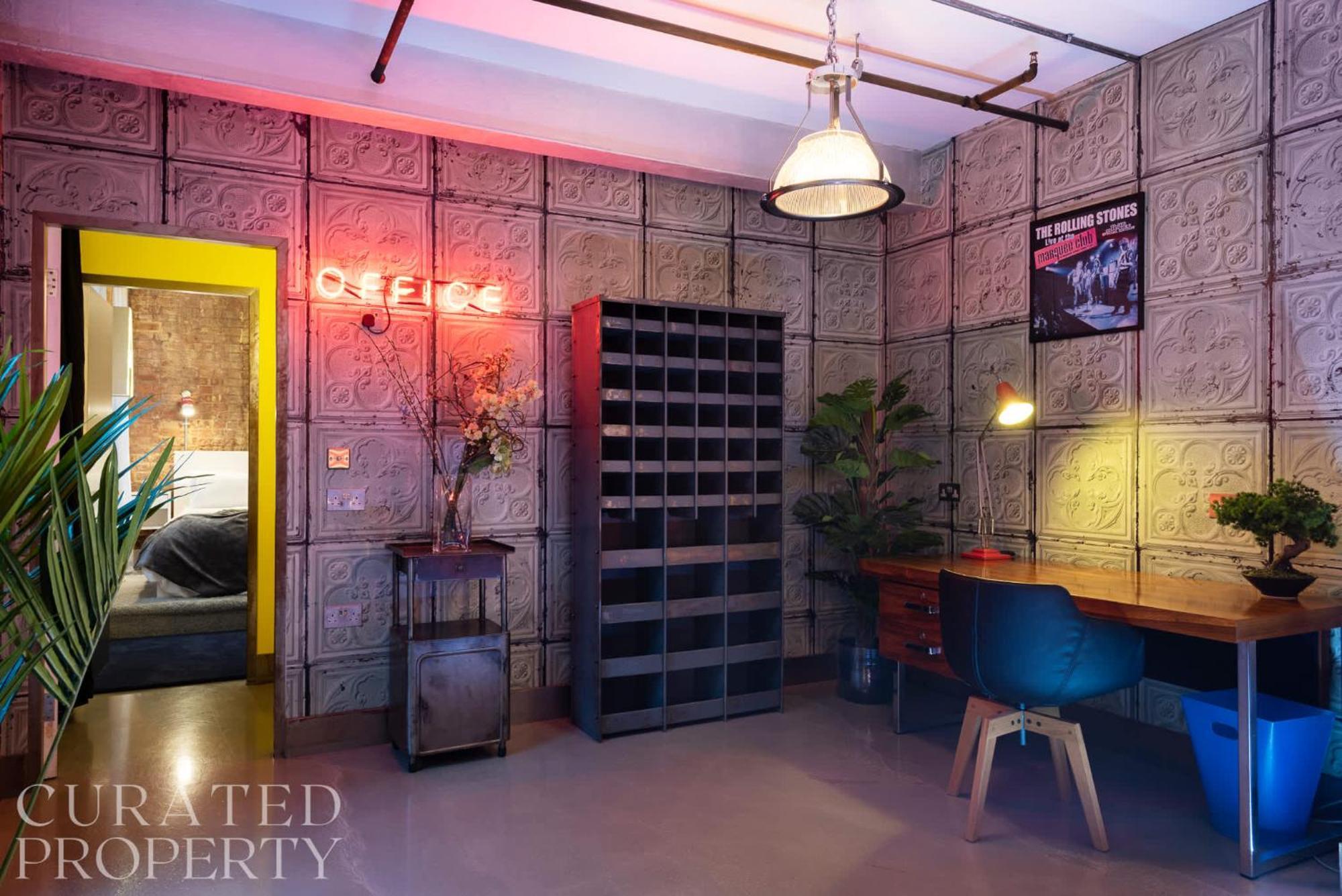 Amazingly Luxurious Loft Apartment, Soho - 3 Bedrooms, 2 Bath & Office Лондон Екстер'єр фото