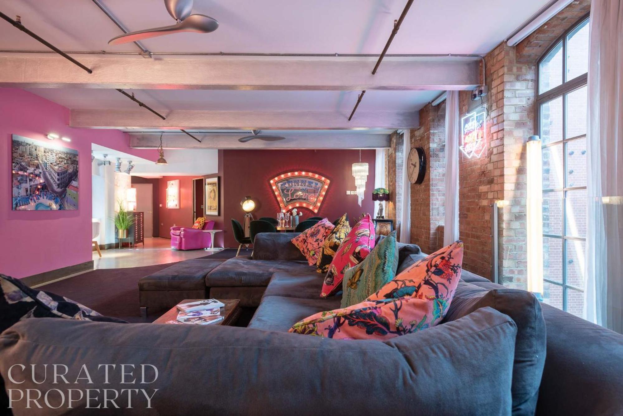 Amazingly Luxurious Loft Apartment, Soho - 3 Bedrooms, 2 Bath & Office Лондон Екстер'єр фото